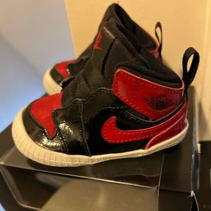 Jordan 1 crib shoe